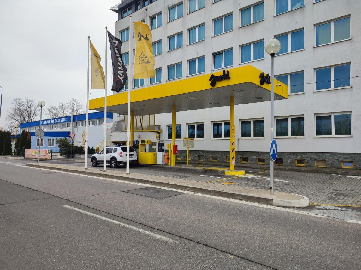 Hotel Jurki Dom Bratislava Exteriér fotografie